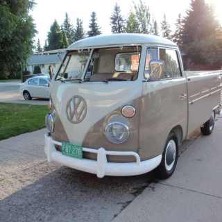 1965-Volkswagen-Single-Cab-Truck-Owner-Harry-Oppenlander